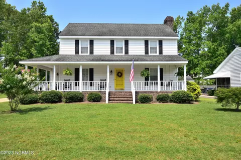4100 Carybrook Rd, Rocky Mount, NC 27803
