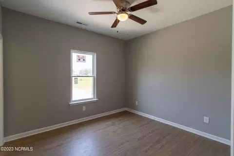 129 Otter Loop, Barco, NC 27917 photo 13