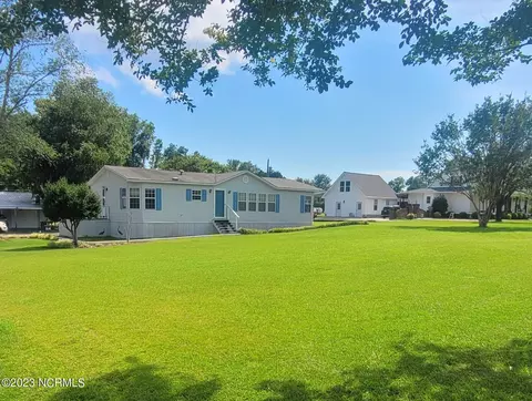 182 Jenkins Rd, Jacksonville, NC 28540