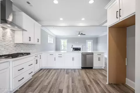 201 Second St, Hampstead, NC 28443 photo 6