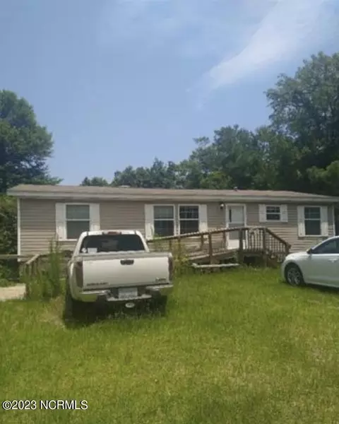 103 Wisteria Ln, Point Harbor, NC 27964