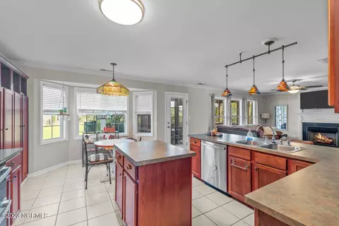311 Trappers Rd, Hubert, NC 28539 photo 15