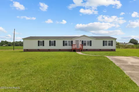 304 Hybrid Ct, Jacksonville, NC 28540