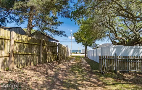 1059 Salter Path Rd, Salter Path, NC 28512 photo 19