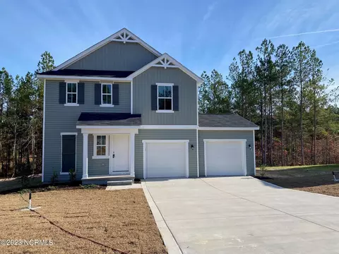 335 Desert Orchid Cir, Raeford, NC 28376