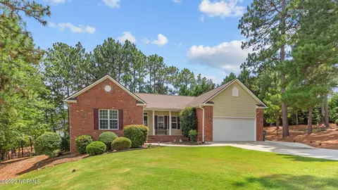 14 Grayson Ln, Pinehurst, NC 28374 photo 2