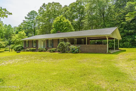 3089 Us Highway 220, Ellerbe, NC 28338