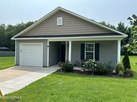 706 N Saratoga St, Stantonsburg, NC 27883