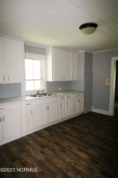 912 Broad St, Windsor, NC 27983 photo 7