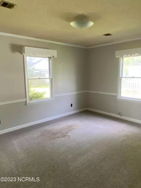 302 E King St, Edenton, NC 27932 photo 8