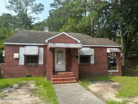 106 E Daniels St, Kinston, NC 28501