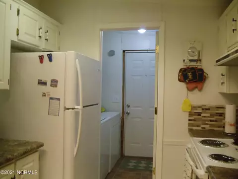 562 Riggs Rd, Hubert, NC 28539 photo 10