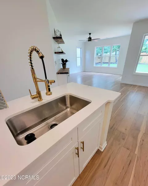 112 Bay Tree Cir, Hampstead, NC 28443 photo 8