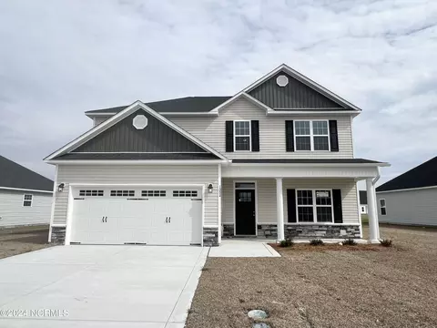 1004 Bluewater Blvd, New Bern, NC 28562