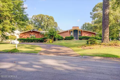 2401 Tram Rd, New Bern, NC 28562