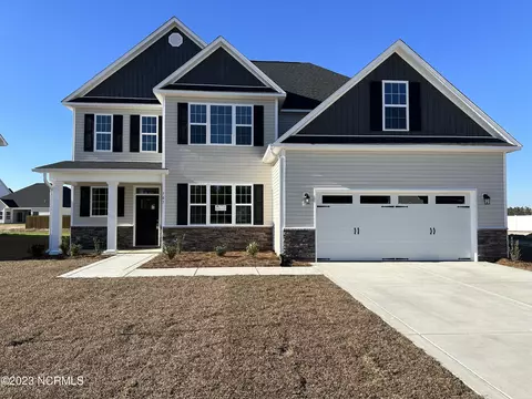 707 Secession Ln, Jacksonville, NC 28546