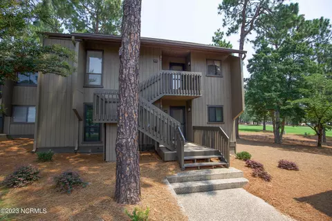 800 Saint Andrews Dr #220, Pinehurst, NC 28374