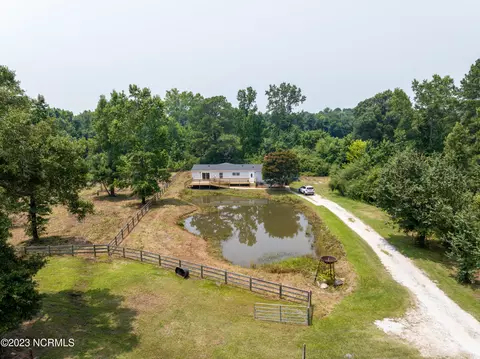 2488 S Nc 41 Hwy, Chinquapin, NC 28521