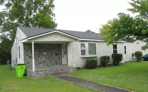 323 Miller Blvd, Havelock, NC 28532