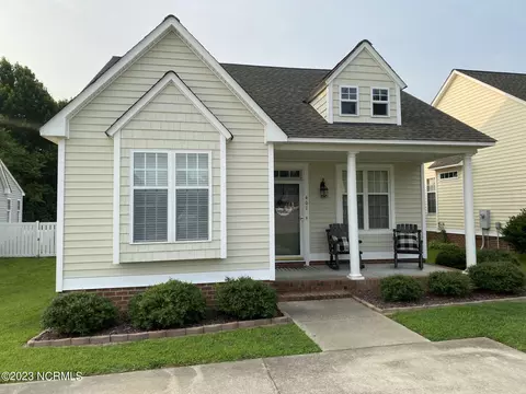 401 Davis Farms Dr, Nashville, NC 27856