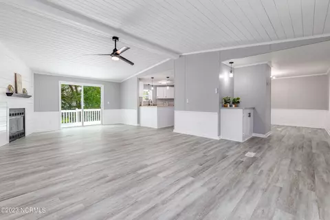 608 Landing Ct, Hampstead, NC 28443 photo 8