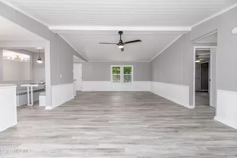 608 Landing Ct, Hampstead, NC 28443 photo 11