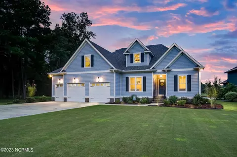 223 E Winding Way, Wallace, NC 28466 photo 2