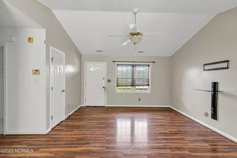 127 Daphne Dr, Hubert, NC 28539 photo 7