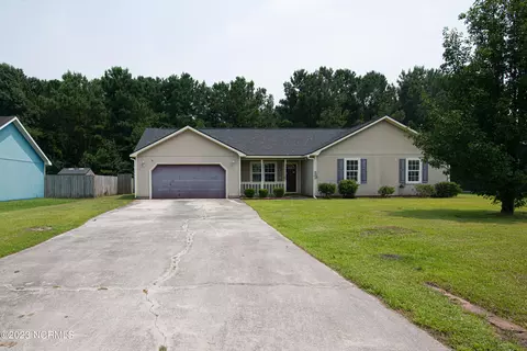 127 Daphne Dr, Hubert, NC 28539 photo 1