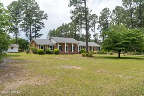 122 Fairwood Rd, Rockingham, NC 28379
