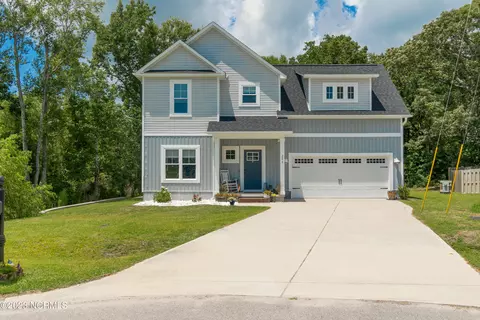 206 Bangor Ct, Hubert, NC 28539