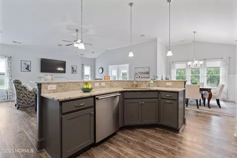 427 Canter Crest Rd, Hampstead, NC 28443 photo 7