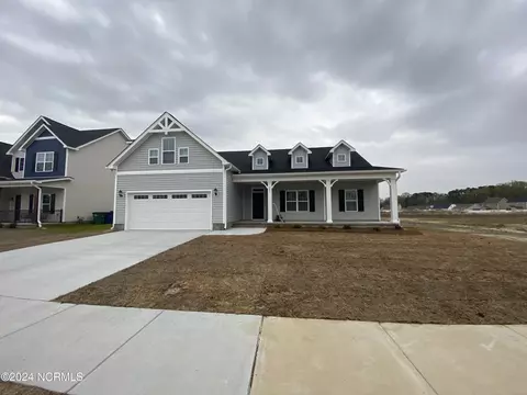 333 Oleander Dr, Greenville, NC 27858
