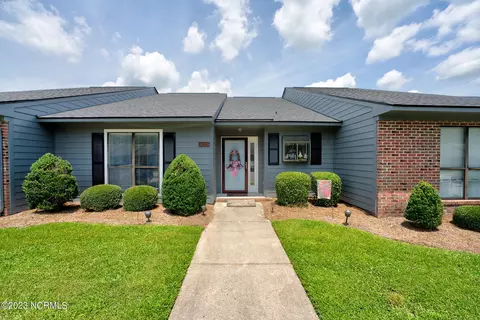 3133 Fox Run Dr, Kinston, NC 28504