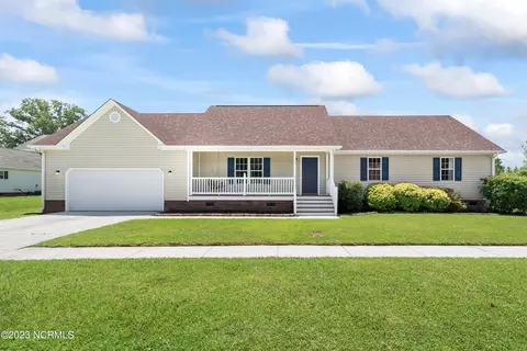 109 Sagefield Dr, Jacksonville, NC 28540