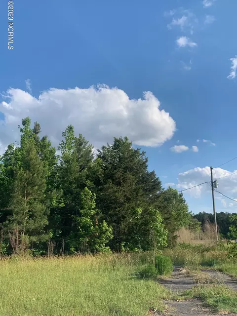 840 Nc 42-43, Pinetops, NC 27864
