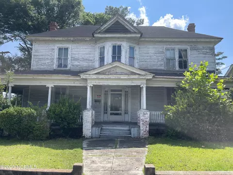 411 S King St, Windsor, NC 27983