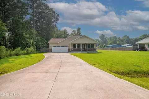 151 Old Wilmington Rd, Jacksonville, NC 28540