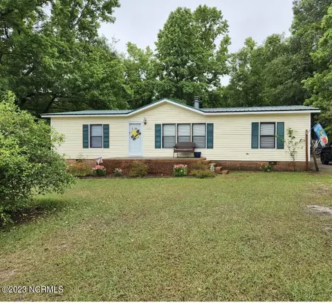10480 Dorset Dr, Laurel Hill, NC 28351