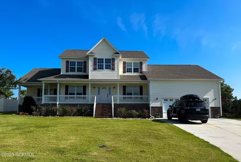 911 Morganser Dr, Swansboro, NC 28584