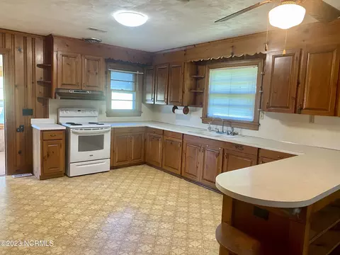 114 White Oak Rd, Eure, NC 27935 photo 5