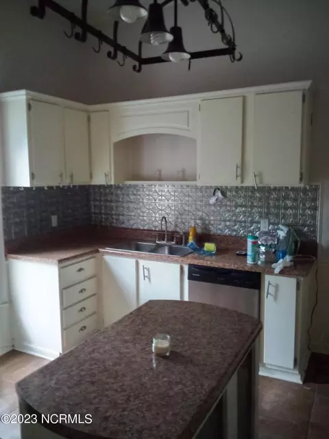 208 Henderson St, Hamlet, NC 28345 photo 20