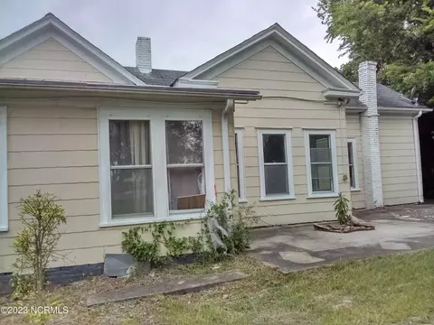 208 Henderson St, Hamlet, NC 28345 photo 7