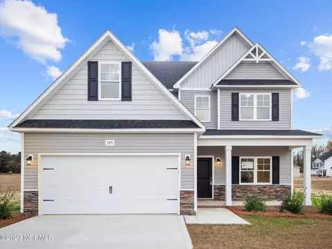 705 Alpha Ct, Richlands, NC 28574