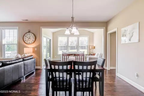 160 Meadowmist Dr, Garner, NC 27529 photo 22