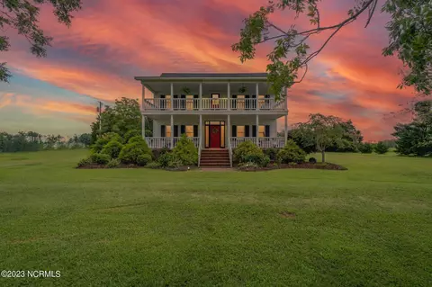3861 Caratoke Hwy, Barco, NC 27917
