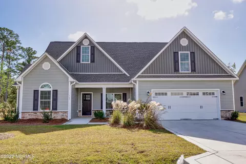 83 Chippewa Ln, Rocky Point, NC 28457