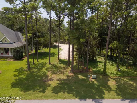 5152 Minnesota Dr SE, Southport, NC 28461
