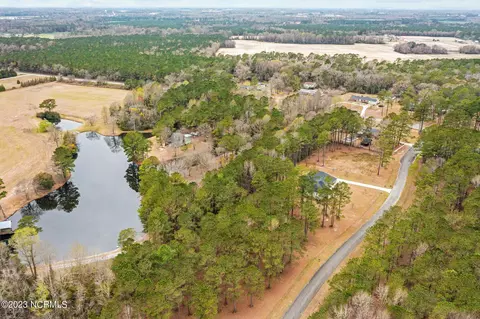 404 Anna Ln, Snow Hill, NC 28580