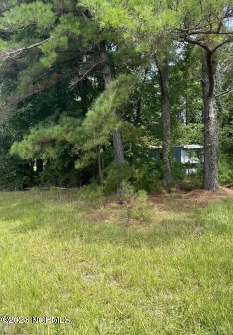 8481 Nc 43, Ayden, NC 28513